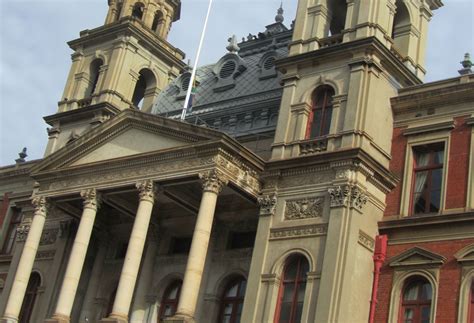 The title says it all. Welcome | Dutch Footsteps - Palace of Justice