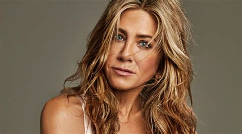 Her father is greek, and her mother was of english, irish, scottish, and italian descent. Jennifer Aniston 2020 Wallpaper, HD Celebrities 4K ...