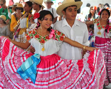 La Guelaguetza Se Fête à Oaxaca Au Mexique Pachamama Voyages