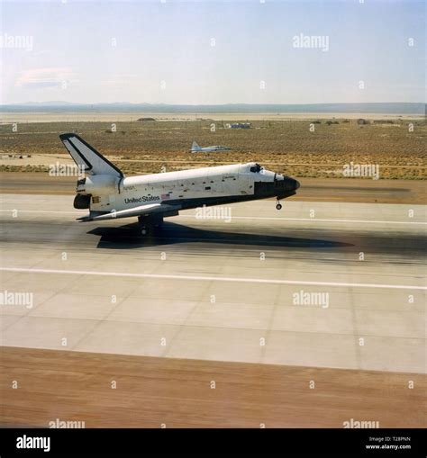 Space Shuttle Columbia Edwards Afb Hi Res Stock Photography And Images