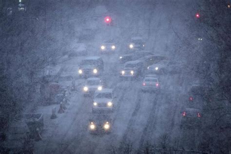 Snow Snarls Evening Commute As Storm Hits Us North East The Straits Times