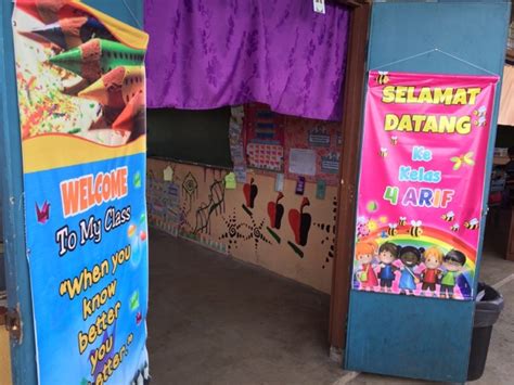 Sewajarnya berada di aras bawah kecuali bagi sekolah yang terletak di kawasan rendah/banjir. Deko dan Keceriaan Kelas Tahun 4 Arif | sAat dUka dAn Ria ...