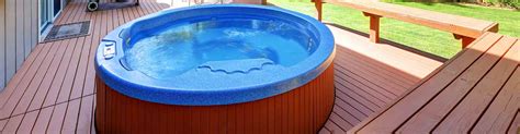 Roundcircular Hot Tub For 6 And 8 Person Royal Spa