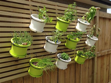30 Outdoor Herb Wall Planter