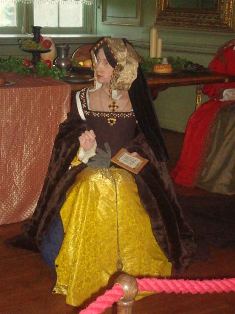 Anne boleyn was the daughter of sir thomas boleyn, later created 1st earl of wiltshire and ormonde, and his wife, elizabeth howard, daughter of thomas 2nd duke of led on by the resolute anne, now determined to become queen, henry resolved that he would divorce his wife, catherine of aragon. Catherine of Aragon - Katherine Of Aragon vs Anne Boleyn ...