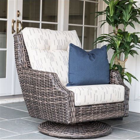 The rockers contact the floor at only two points. Low profile design and versatility define this Largo High ...
