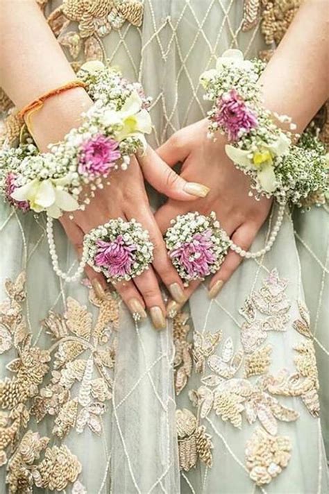 15 Bridal Floral Jewelry Designs That Every Bride Should Check Out