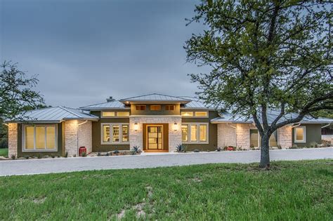 Prairie Style House Plan - 5 Beds 4 Baths 4545 Sq/Ft Plan ...