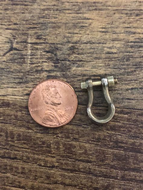 1 50 Scale Model Wide Body Shackles Van Beest Crosby Sling Saver Green