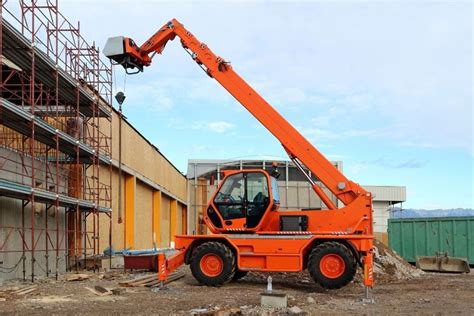What Is A Telehandler Compact Operator