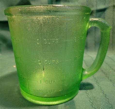 Depression Glass Green 4 Cup 1 Qt 32 Oz Measuring Pitcher Wet Dry