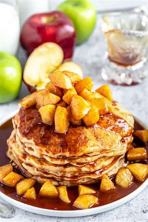 Apple Cinnamon Pancakes ~ Recipe Queenslee Appétit