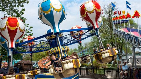 12 Best Amusement Parks For Kids In The Us Mommy Nearest
