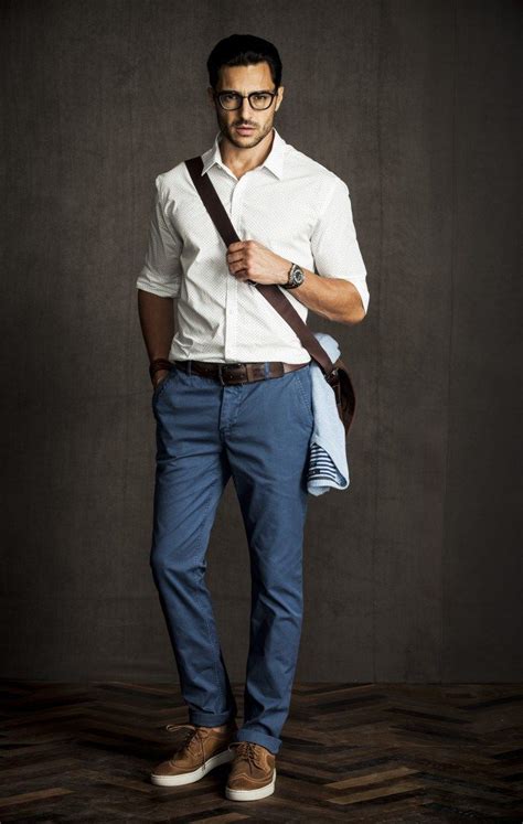 Read On To Know How 5 Different Shades Of Chinos Combine With 2 Basic