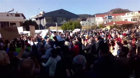 Thousands Take To The Streets In Turkey To Protest High Energy Bills