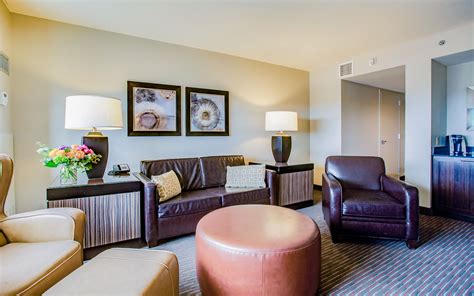 Menu & reservations make reservations. Luxury Hotels in Lubbock TX | Rooms & Suites | Overton Hotel