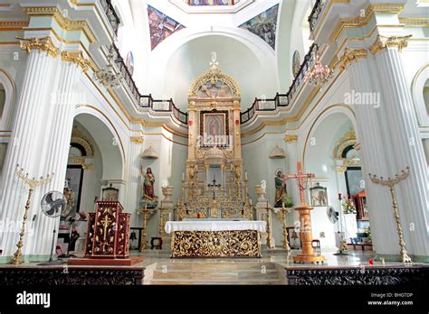 Mexico Our Lady Guadalupe Church Inside Showing Altar And Pillars Close