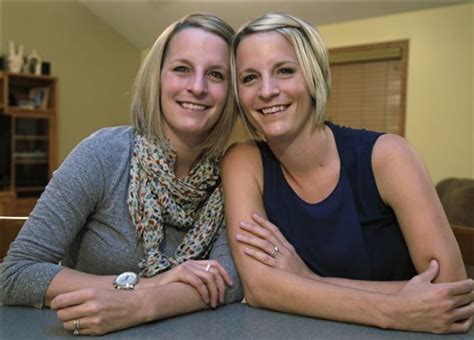 identical twins share breast cancer rare surgery