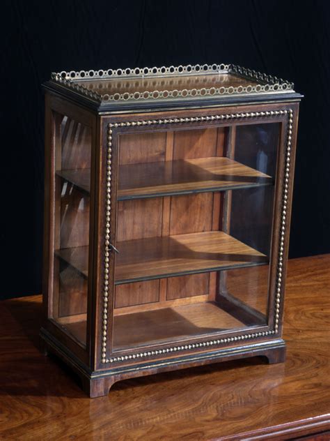 My display cabinet was made for a client to store decorative pots, but once everything has been made you can use yours to display whatever you like! Table top display cabinet, small glazed cabinet : Misc ...