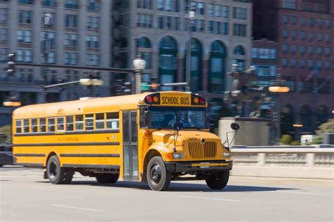 La Fascinante Historia De Los Autobuses Escolares Amarillos