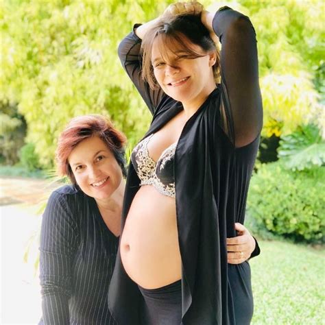 Isabella Taviani E Myllena Anunciam O Nascimento Dos Filhos Gêmeos