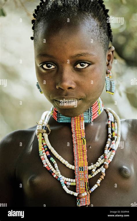 Mädchen Vom Stamm Benna Omo Tal Süd Äthiopien Afrika Stockfotografie