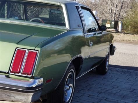 The weight of a 1985 cutlass supreme is 3,400 pounds. 1979 Oldsmobile Cutlass Supreme / 1 Original Owner with ...