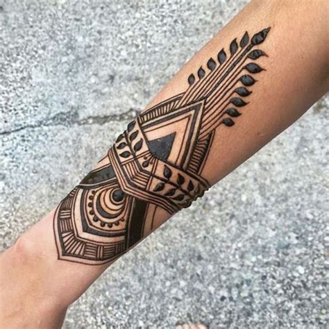 Free shipping on orders over $25 shipped by amazon. 1001 + Ideas for Mehndi - The Gorgeous Indian Henna Tattoo Art