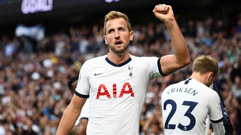 Memorable moments of harry kane's childhood involves beautiful moments spent with his elder brother charles. Kane's late double saves Spurs from opening day stumble ...
