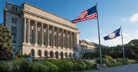 Trump Signs Executive Order Mandating Classical Architecture For Dc