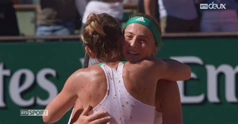 Tennis Roland Garros La Jeune Lettone Jelena Ostapenko Crée La Surprise Rtsch Sport Dernière