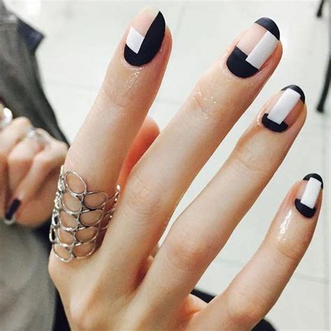 50 Gorgeous Minimalist Nail Art Designs Minimalist Nails