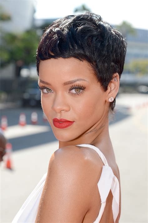 Rhianna Short Hair Cuts 15 Best Rihanna Pixie Cuts Short Hairstyles