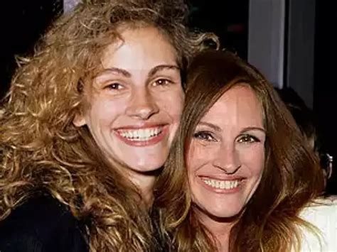 Hazel Roberts Julia Roberts Daughter Is Growing Up Quickly And Looks