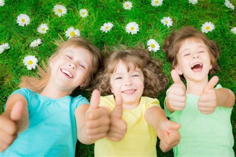 Los 3 Secretos Que Harán Que Tus Hijos Sean Felices Salud Mental Del Niño Niños Felices Feliz