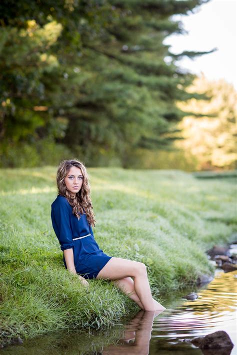 Outdoor Senior Session By Coffy Creations Photography Professional