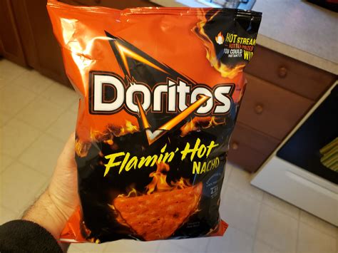 Review Flamin Hot Nacho Doritos — Nachonomics
