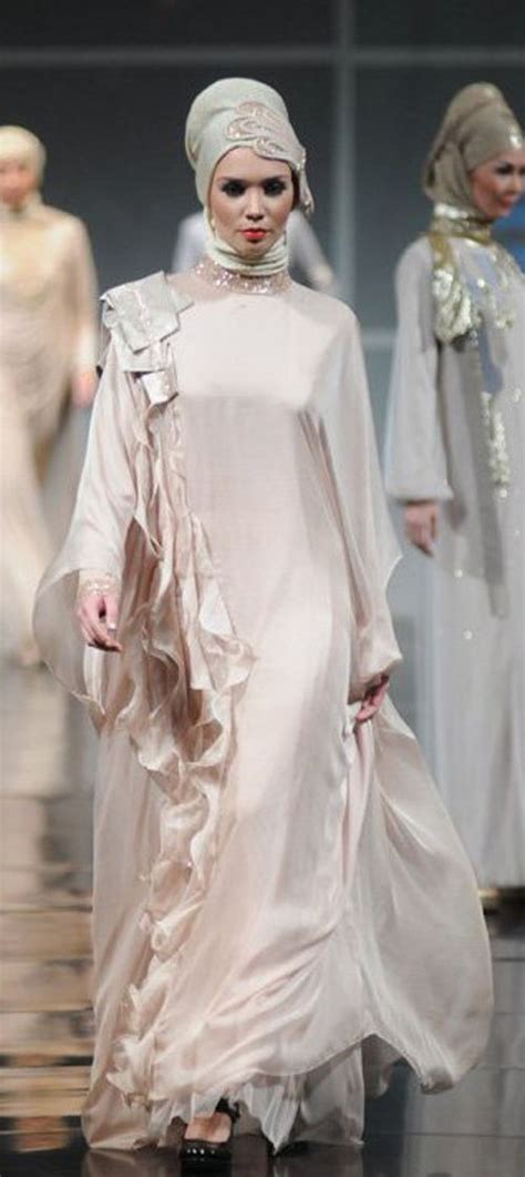 gown trends 2011 irna muslim wedding dress la perle