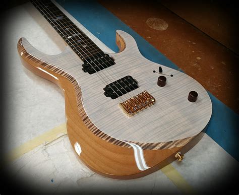 Kiesel Guitars Carvin Guitars A6 Aries Translucent White Over Flamed