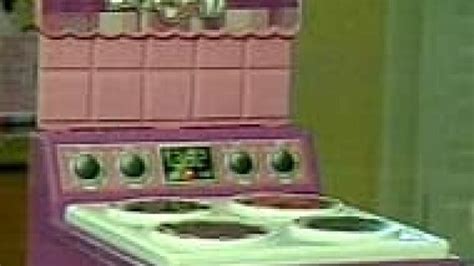 Hasbro Recalls 985000 Easy Bake Ovens Cbc News