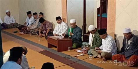 We did not find results for: Kegiatan Moral Adalah : Tausiah Majelis Ta Lim Kanwil ...