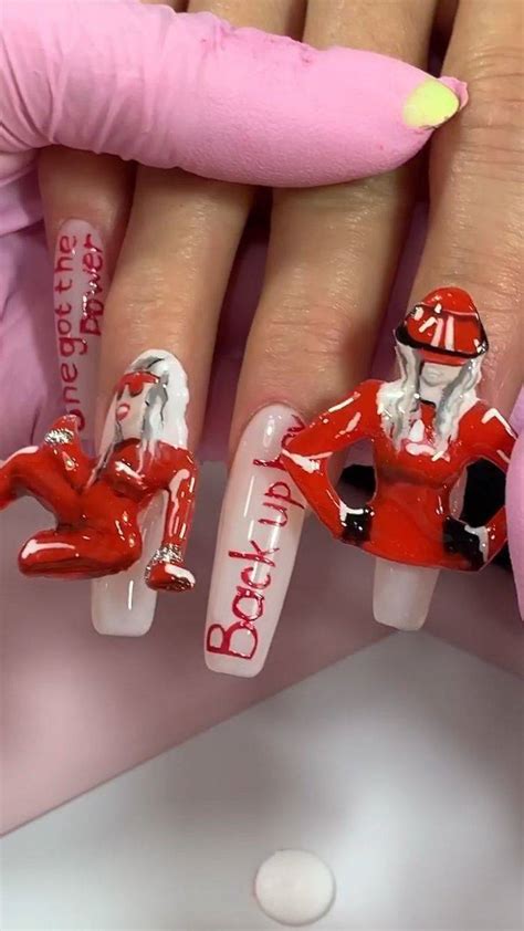 Theres A Russian Nail Salon Which Has Weird Nails As Its Specialty 38