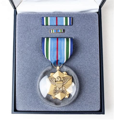 United States Joint Service Achievement Award With Box And Batons