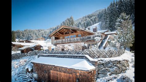 Ski resort in tyrol in the austrian alps. Die Bärenhütte - Luxus-Jagdhütte und prachtvolles Chalet ...