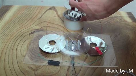 Electrostatic Generator Made Of Hdd Components Youtube