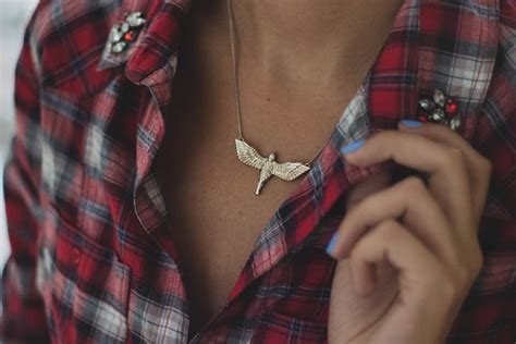 10 staple jewelry pieces every woman should own