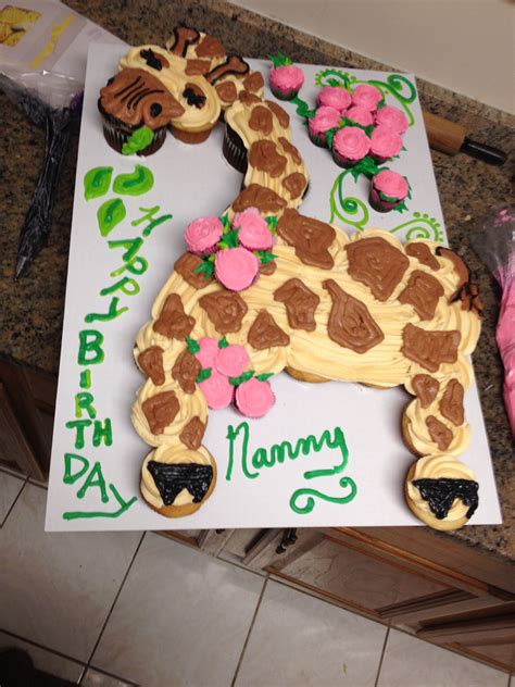 Giraffe Cupcake Cake Giraffe Cupcakes Cupcake Cakes Eat Cake