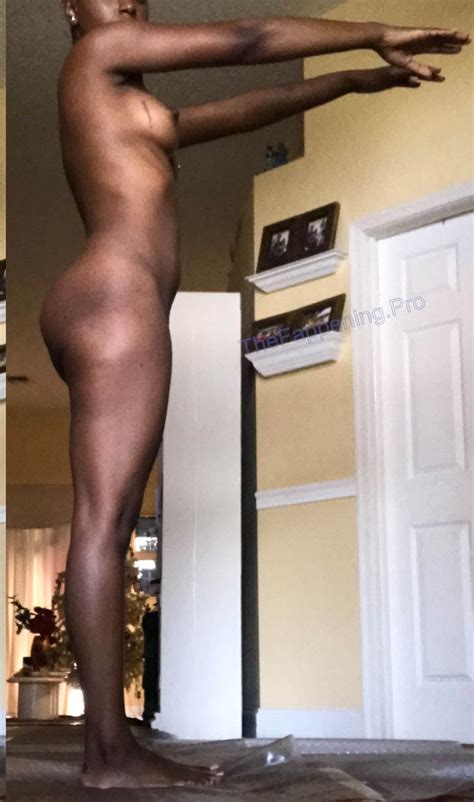Lupita Nyong O Nude The Fappening Possible Leaks 7 Photos.