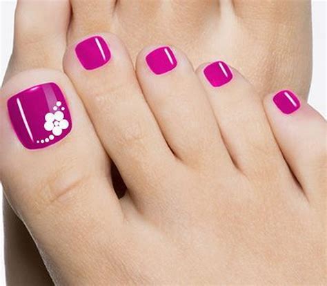 50 Cutest Toenail Design Ideas For Any Picky Girl