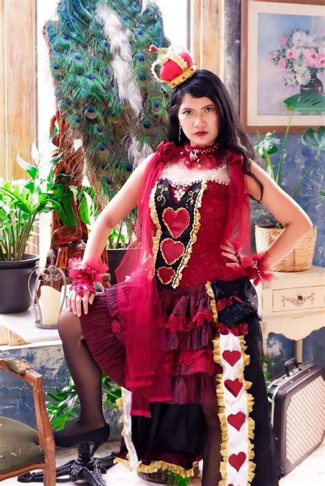 Queen Of Heart Dress Free Tutorials Queen Of Hearts Costume Heart